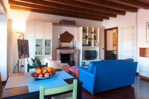 "Vintage Suite" Como Loft in Old Town near the Lake, Комо