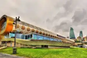 Golden Royal Baku Hostel, Баку