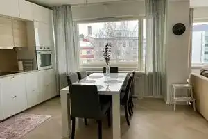 Kotikolmio Aveline, Лахти