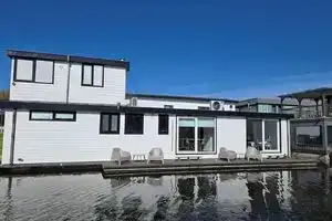 HouseBoat the New Lake - Nieuwe Meer, Амстердам