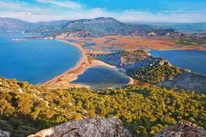 Beautiful Detached villa, 2 min walk to centre of Dalyan, free private transfer, Дальян