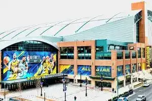 A Robin’s Nest with FREE parking in the heart of downtown Indianapolis., Индианаполис