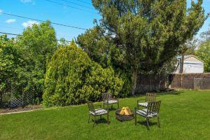 Professionally designed mid-century modern excellent location near BSU/Downtown, Бойсе