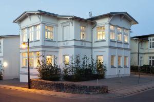 OSTKÜSTE - Kaiser Karl Design Apartments, Альбек