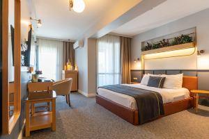 Viva la Vita Hotel, Измир