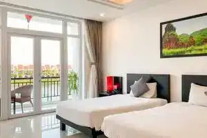 Riverside White House Hotel, Хой Ан