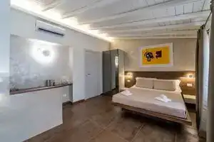 Giardini Inn arte, Джиардини-Наксос
