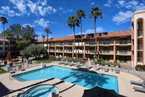 DoubleTree Suites by Hilton Tucson Airport, Тусон