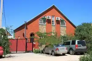 Sokol Hotel, Голубицкая