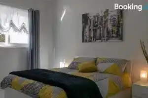 Mgarr Waterfront Cosy Apartment 2 by Ghajnsielem Gozo, Айнсилем