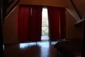 Kera, Цинандали