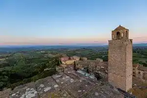 Medieval tower experience with rooftop, San Gimignano, Сан-Джиминьяно