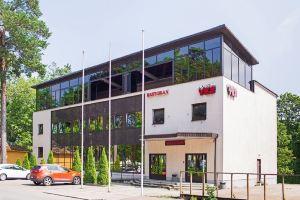 Hotel «Yes», Нарва-Йыэсуу
