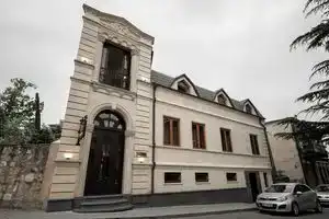 Central Hotel Kutaisi, Кутаиси