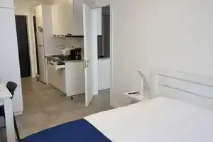 Tal's Apartment, Батуми