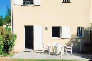 Furnished townhouses, Ангулем