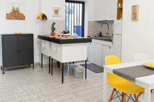 Aurelio's Artpartment - "Unconventional House", Сиракуза