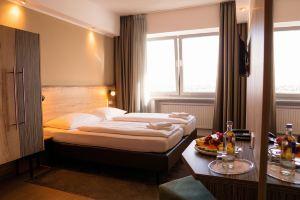 Hotel «Sportforum», Росток