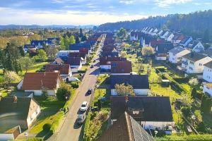 Attractive apartment on the outskirts with good connections to the city and highway., Кайзерслаутерн