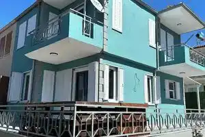 Kuşadası'nda Merkezde ve Denize 5 Dakika Şık Villa, Кушадасы