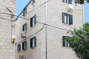 Turrium Heritage Apartment Seaside With Patio and Barbecue, Kaštel Kambelovac