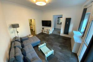 KL06: Stylish Downtown Apartment w/ AC – Walk to Everything!, Кайзерслаутерн