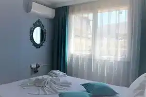 Mavi Restaurant & Apartments 1, Дидим