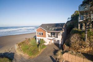 Beach House, Линкольн-Сити