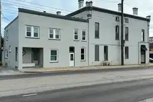 Stadium Stay #3, Walk to Lucas oil Stadium and convention center, free parking., Индианаполис
