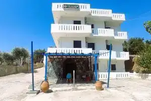 Creta Star Apartments, Агиа Галини