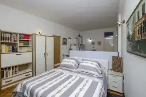 Apartments Jadranka, Омис