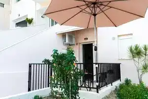Mastabas Studios, Ретимно