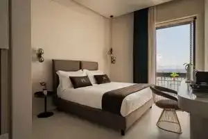 Demetra Luxury Suites, Неаполь
