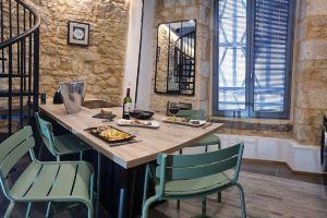 Appartement Duplex Deluxe Avec Parking Sarlat Centre, Сарла-ла-Канеда
