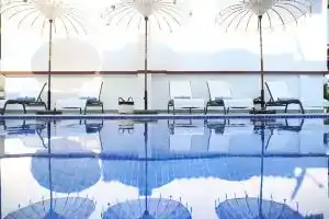 Alp Suites Pinehill, Акьяка