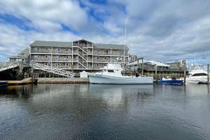 The Hotel at Cape Ann Marina, Глочестер