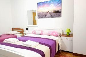 Stay in the Center of Zadar at Peninsula Accommodation, Задар