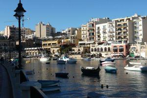 2 Large Bedroom Apartment in St Julians, Malta, Сент-Джулианс