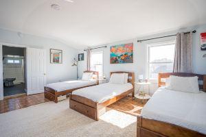 8BR/4BA Renovated 3700 SqFt - Great for Big Groups, Атлантик-Сити