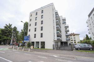 T2 Av des Romain ★ Cosy ★ Centre ★ Terrasse ★ Gare, Анси
