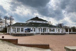 Vacation apartment on the Szczecin Lagoon with garden and terrace, Иккермюнде