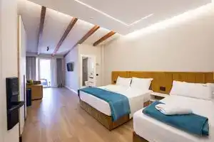 Golemi Lux, Голем