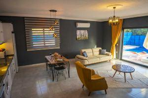 Vibrant Villa with Pool Backyard Jacuzzi in Kas, Калкан