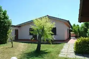 Отель «Agriturismo La Valle Di Ceri», Черветере