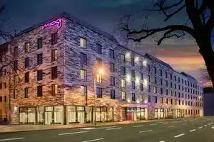Отель «Moxy Dresden Neustadt», Дрезден