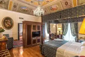 Отель «Albergo del Senato», Рим