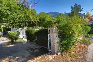 Private 5 bedroom villa in ovacik With heated pool and WIFI, Олюдениз