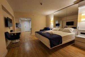 Panorama King Suite Sea View Hotel, Батуми