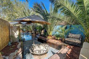 Best in Vegas!7 Bedroom/12 Beds -Sauna, Jacuzzi, Tropical, Golf, Close to Strip!, Лас-Вегас