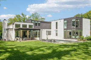 Luxury Amenities and Hot Tub - Stunning Modern Oasis, Нэшвилл